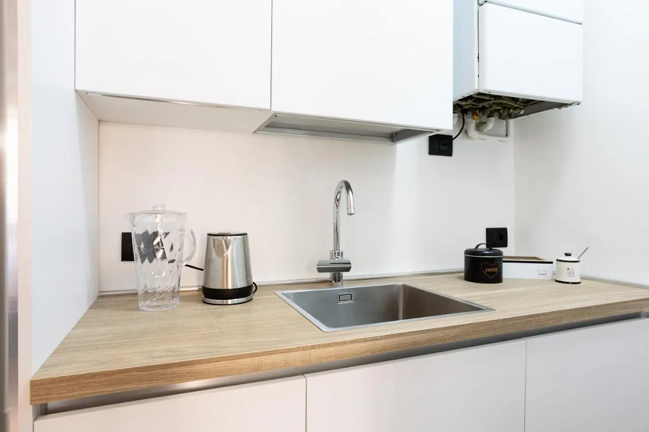 Xenia Apartments - Enjoy Porta Venezia In Modern Apt- 10 Min From Duomo Milan