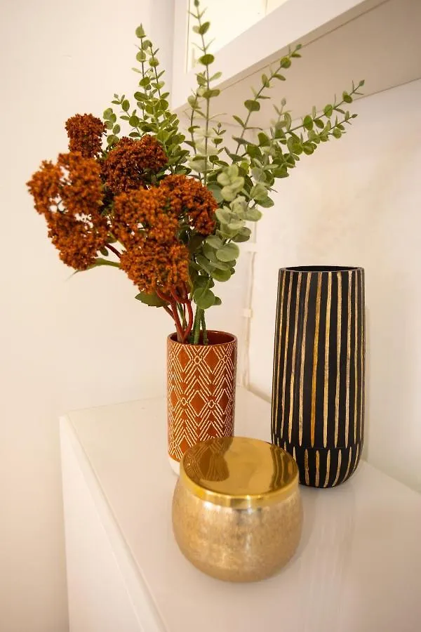 Xenia Apartments - Enjoy Porta Venezia In Modern Apt- 10 Min From Duomo Milano