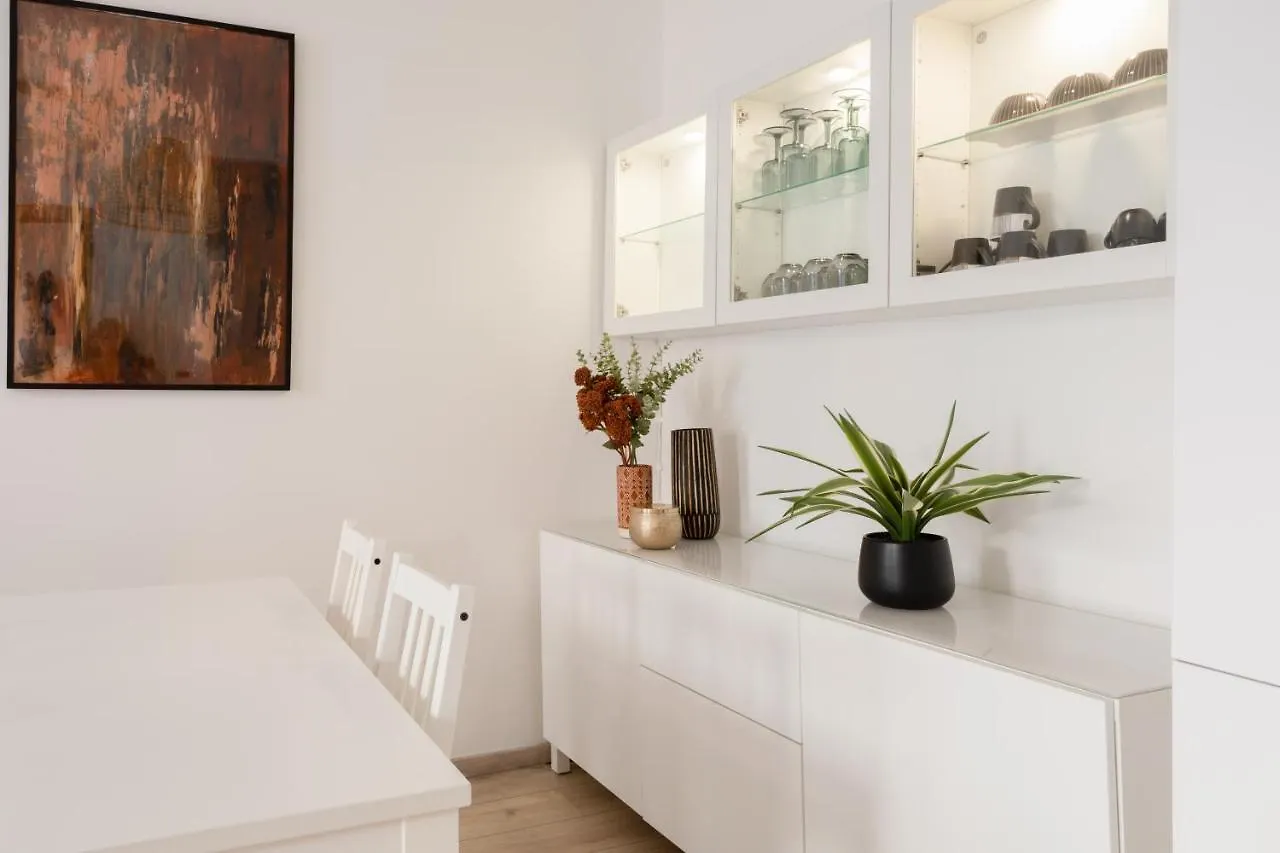 Xenia Apartments - Enjoy Porta Venezia In Modern Apt- 10 Min From Duomo Milano