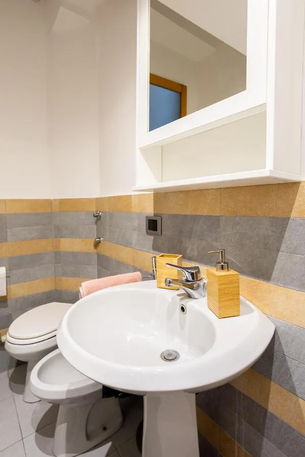 Xenia Apartments - Enjoy Porta Venezia In Modern Apt- 10 Min From Duomo Milano